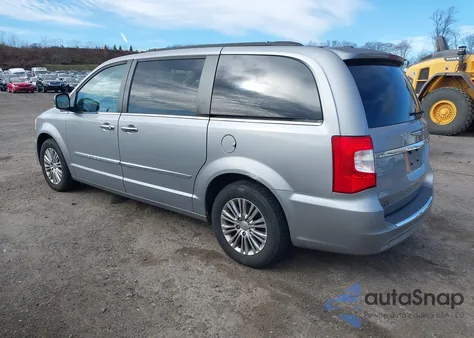 2013 Chrysler Town & Country Touring-L z USA, uszkodzony, nr VIN 2C4RC1CG1DR777974